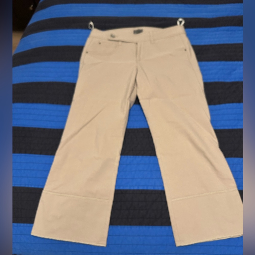 Mexx Capri Pants size 12 Woman